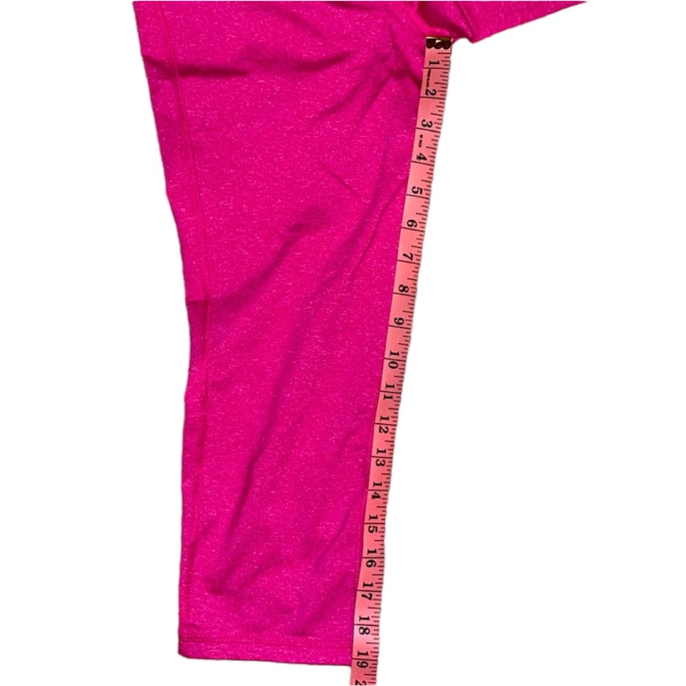 Old Navy Active Hot Pink Capri Leggings - Picture 5 of 7